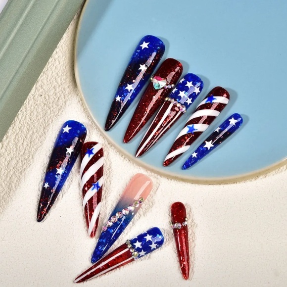 Handmade Independence Day Nail Art Set 10 Pcs of High-Quality Press Ons - Picture 5 of 6